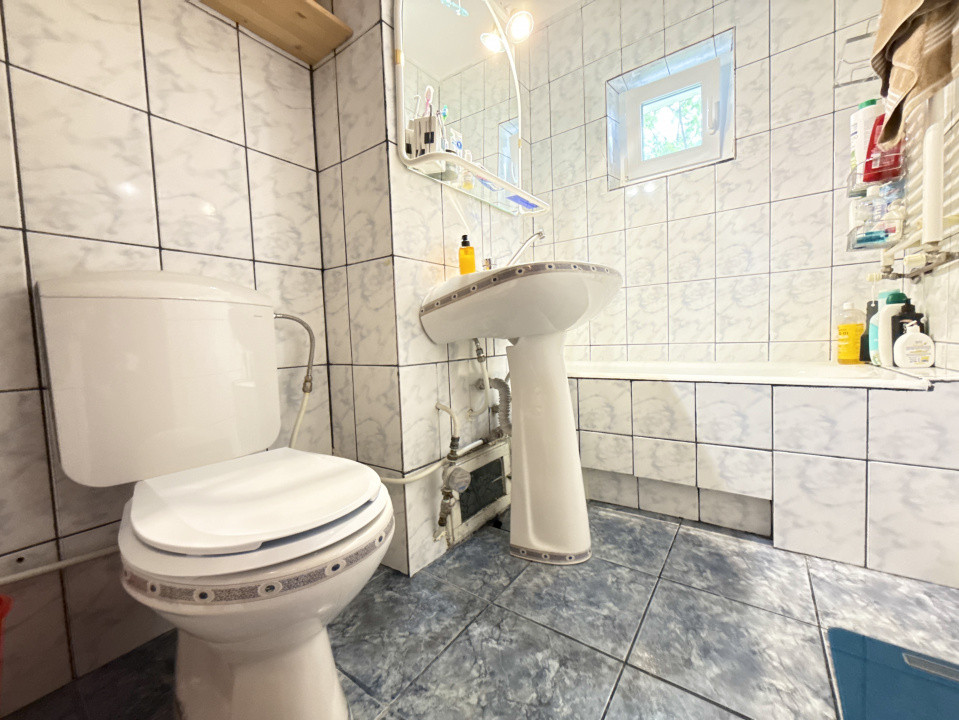 Apartament cu 2 camere de vanzare, zona Aradului 16, foxfort.ro