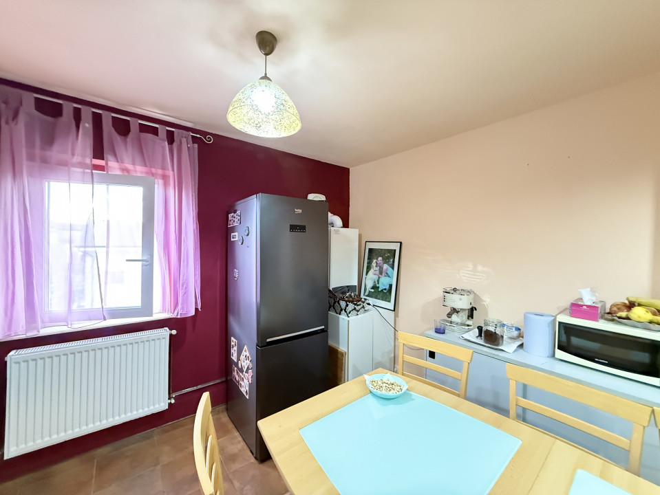 Apartament cu 2 camere de vanzare, zona Aradului 20, foxfort.ro