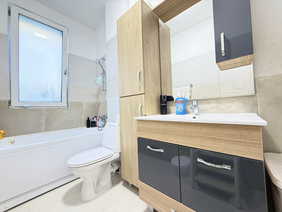 Apartament cu 2 camere, terasa, curte si loc parcare in Dumbravita 6, foxfort.ro