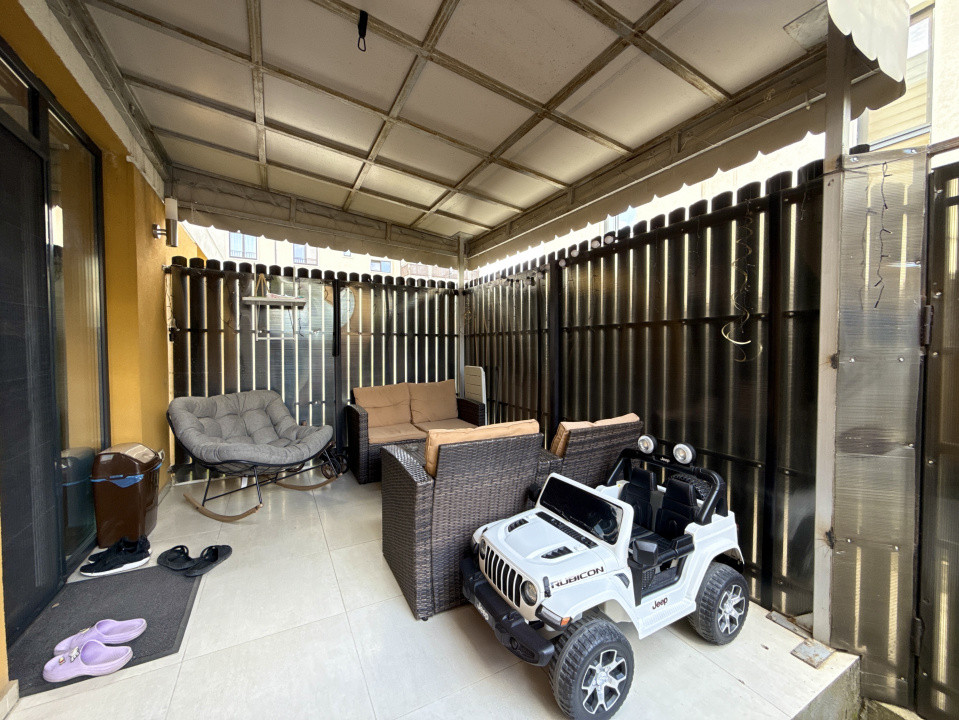 Apartament cu 2 camere, terasa, curte si loc parcare in Dumbravita 7, foxfort.ro