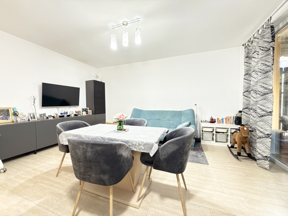 Apartament cu 2 camere, terasa, curte si loc parcare in Dumbravita 9, foxfort.ro