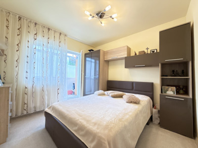 Apartament cu 3 camere, la etajul 1, de vanzare in zona Lipovei