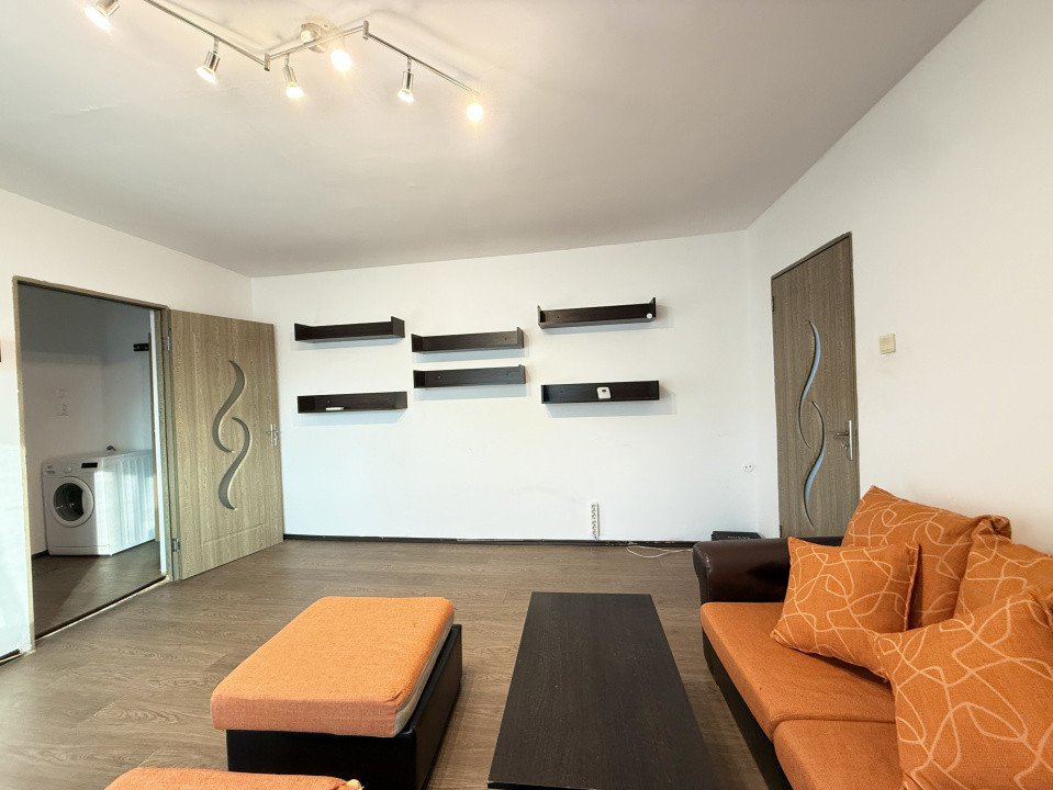 Apartament cu 2 camere de vanzare in zona Torontalului 7, foxfort.ro