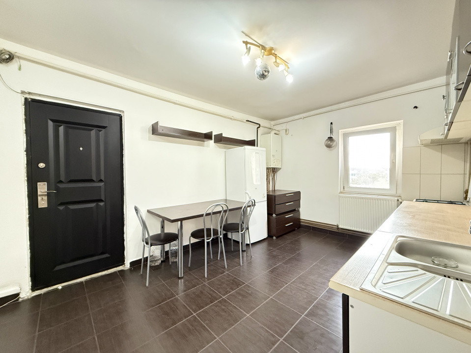 Apartament cu 2 camere de vanzare in zona Torontalului 19, foxfort.ro