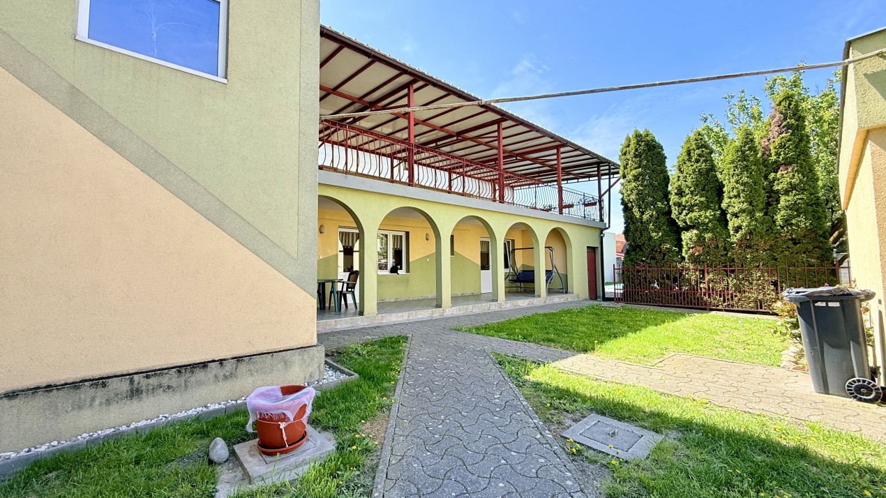 Casa individuala, 5 camere + Garaj + Piscina - Brancoveanu 2, foxfort.ro