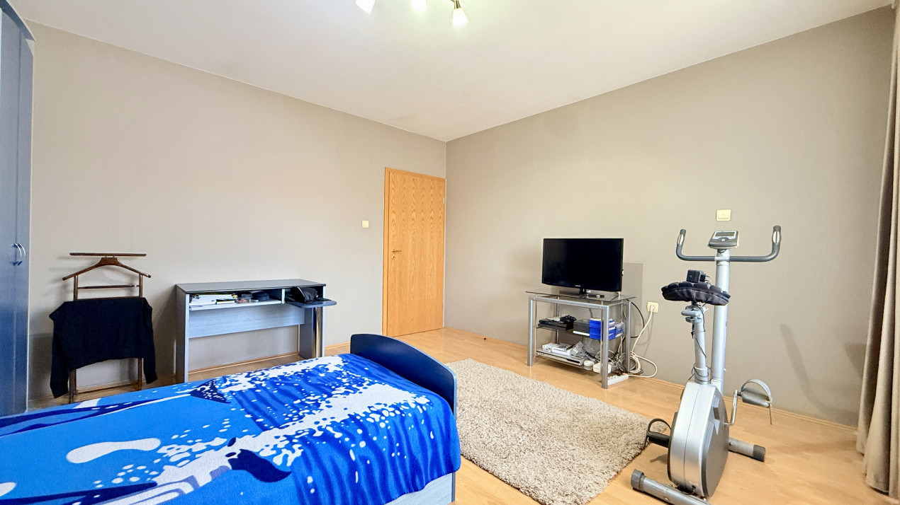 Casa individuala, 5 camere + Garaj + Piscina - Brancoveanu 11, foxfort.ro