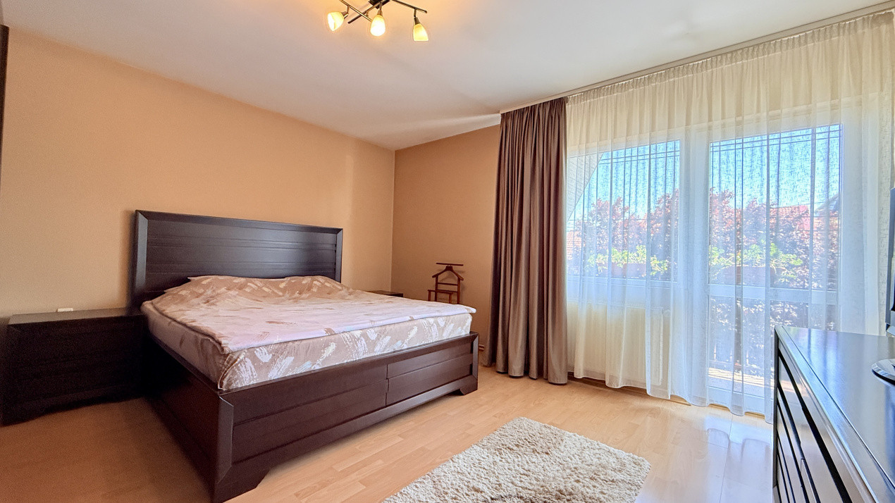 Casa individuala, 5 camere + Garaj + Piscina - Brancoveanu 12, foxfort.ro