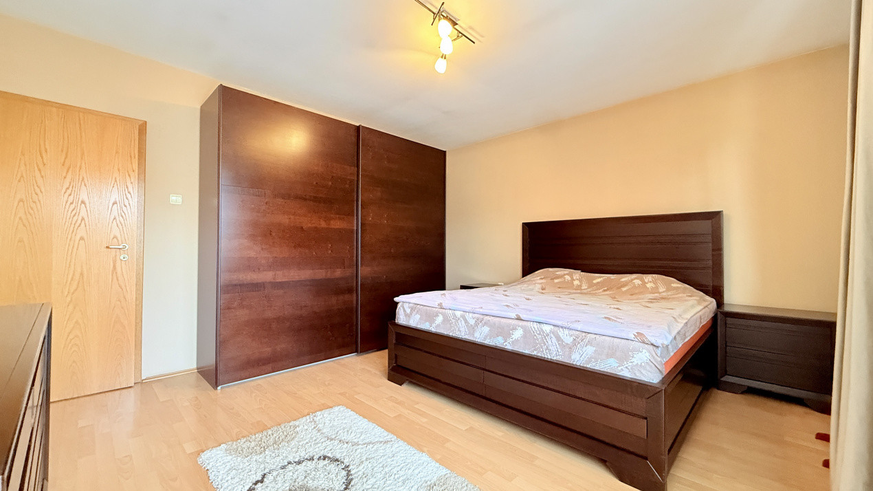 Casa individuala, 5 camere + Garaj + Piscina - Brancoveanu 13, foxfort.ro