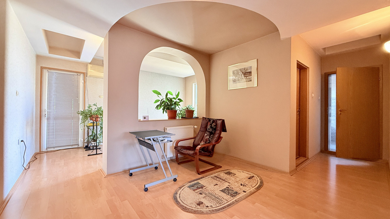 Casa individuala, 5 camere + Garaj + Piscina - Brancoveanu 15, foxfort.ro