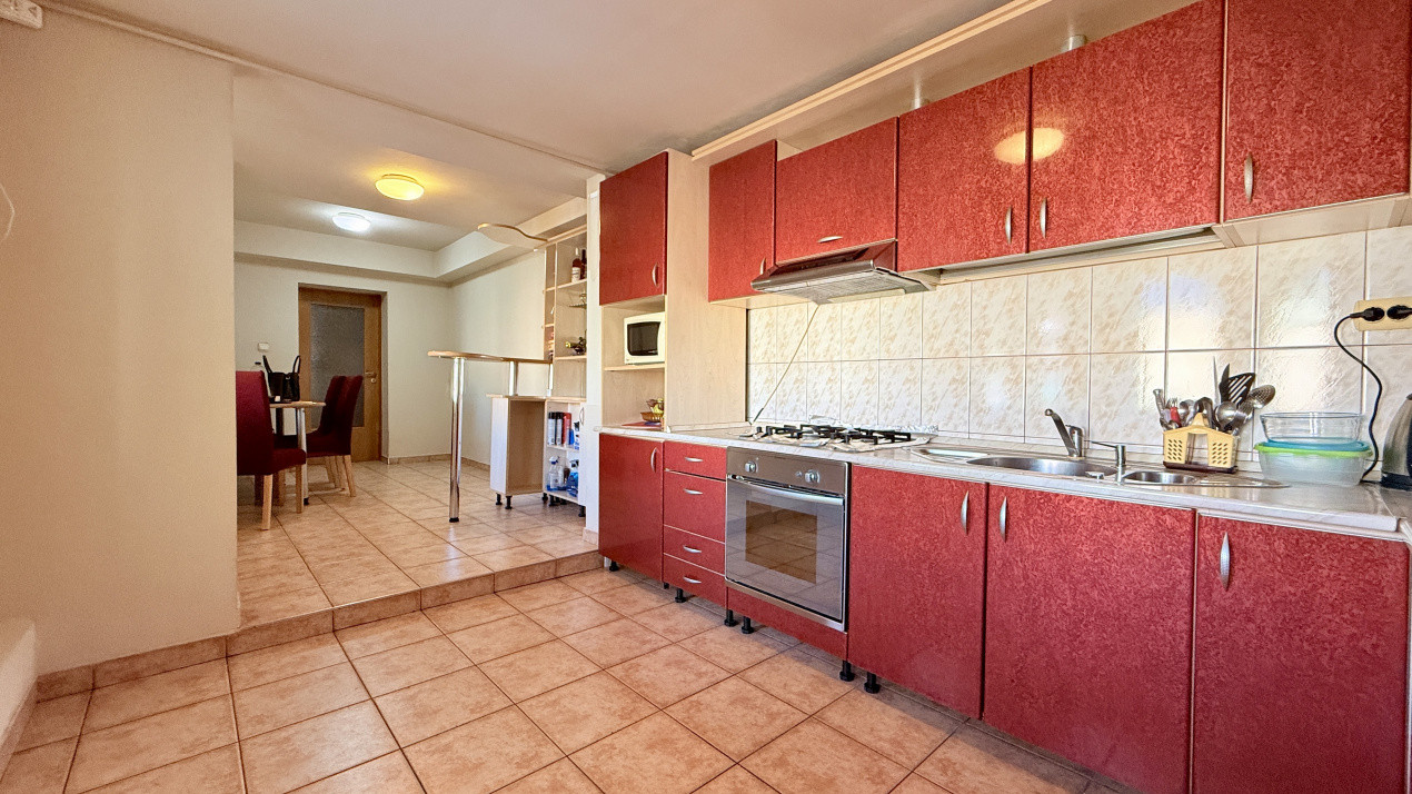 Casa individuala, 5 camere + Garaj + Piscina - Brancoveanu 17, foxfort.ro