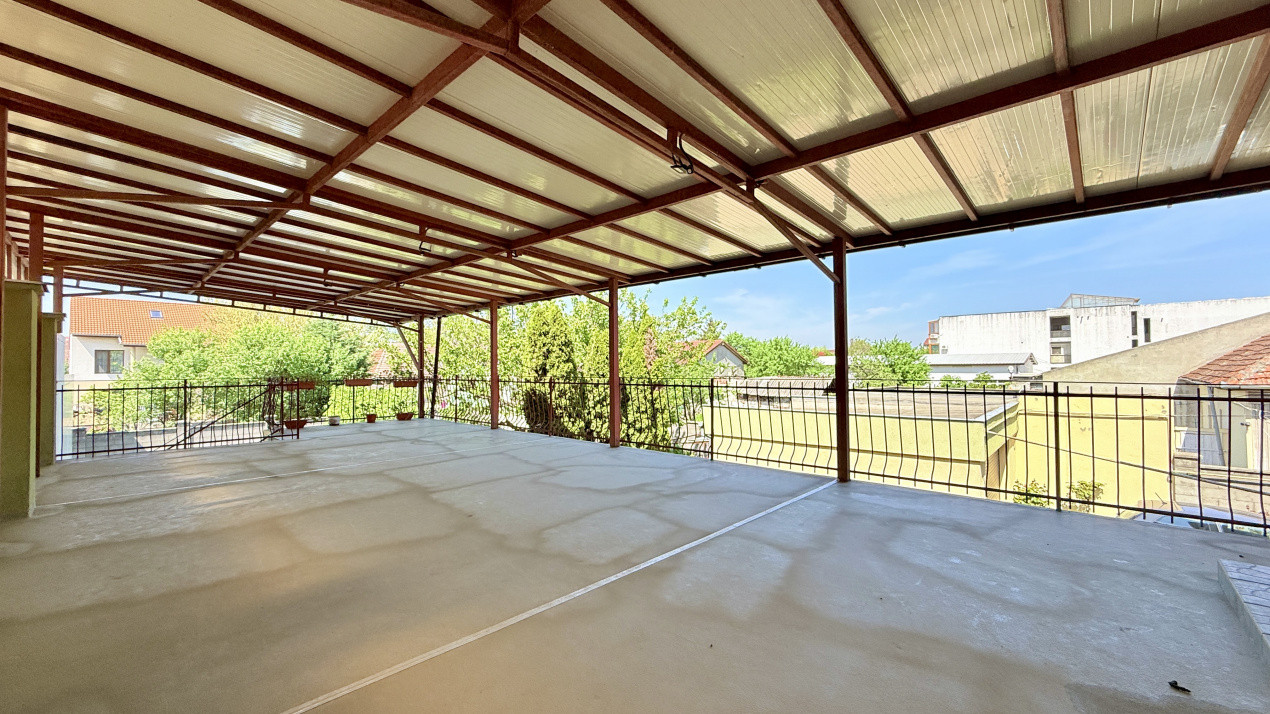 Casa individuala, 5 camere + Garaj + Piscina - Brancoveanu 27, foxfort.ro