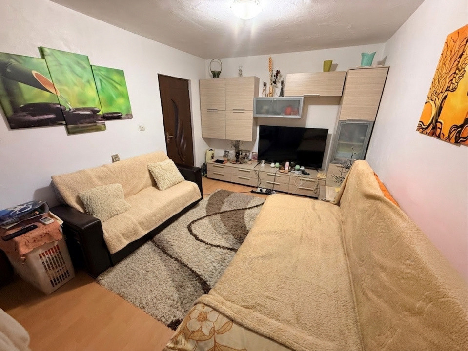 Apartament cu o camera de 25 mp - zona Soarelui  1, foxfort.ro
