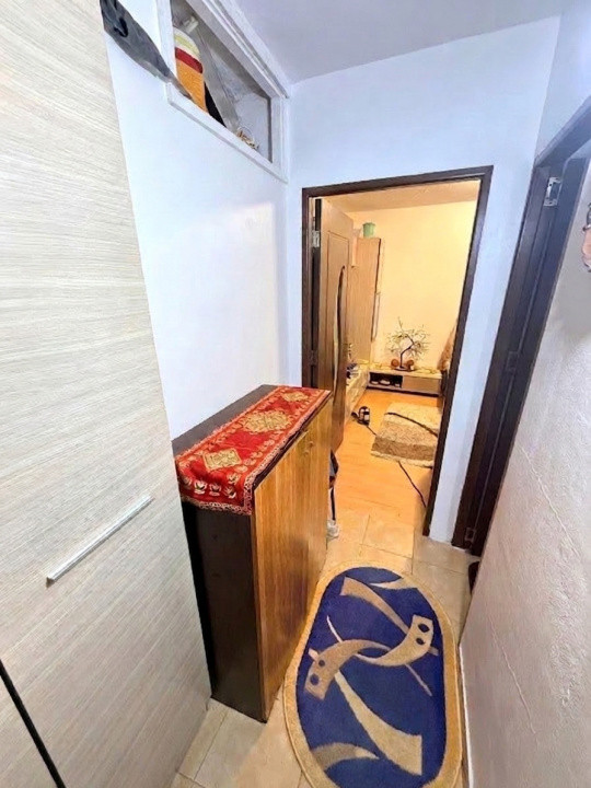 Apartament cu o camera de 25 mp - zona Soarelui  3, foxfort.ro