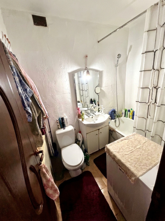 Apartament cu o camera de 25 mp - zona Soarelui  4, foxfort.ro