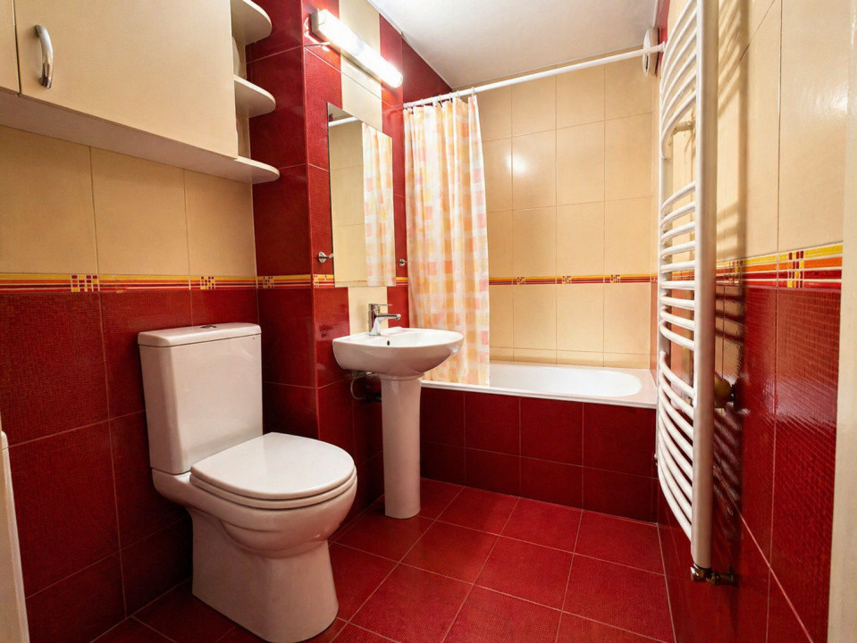 Apartament 5 camere, decomandat, Aurel Vlaicu 13, foxfort.ro