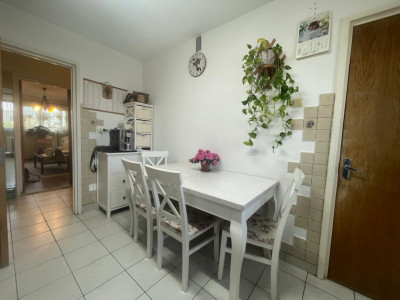 Apartament 5 camere, decomandat, Aurel Vlaicu imagine mica 3, foxfort.ro