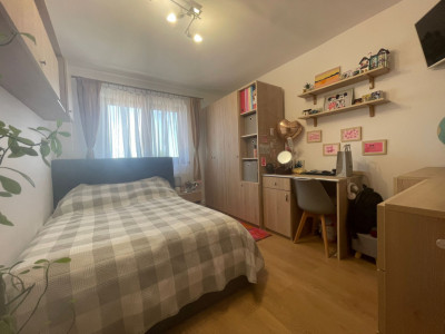 Apartament 5 camere, decomandat, Aurel Vlaicu imagine mica 8, foxfort.ro