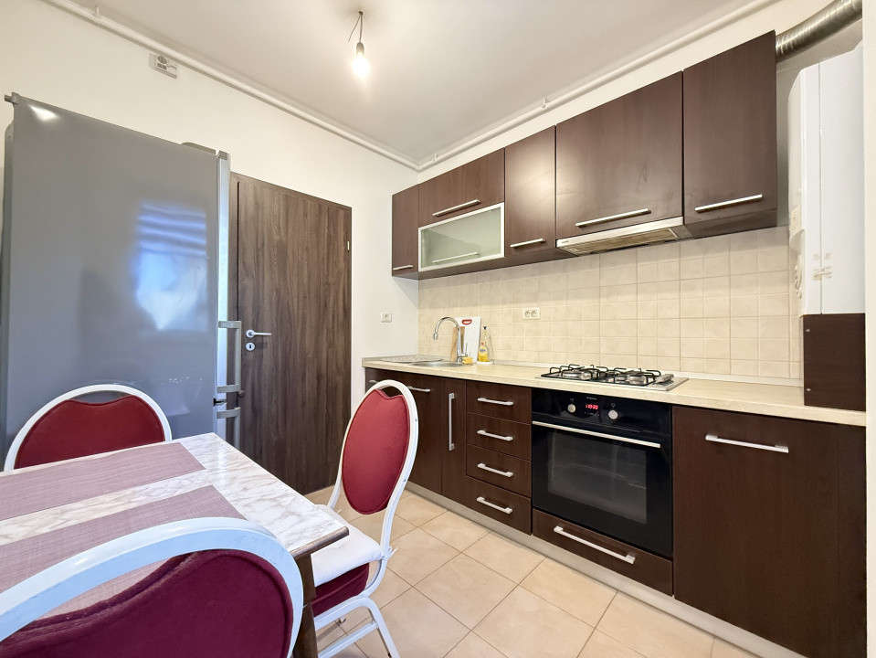 Apartament cu 2 camere de vanzare, zona Torontalului 4, foxfort.ro