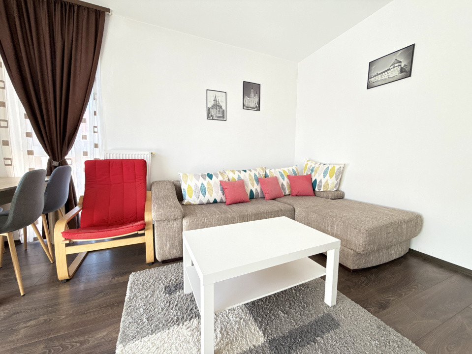 Apartament cu 2 camere de vanzare, zona Torontalului 6, foxfort.ro