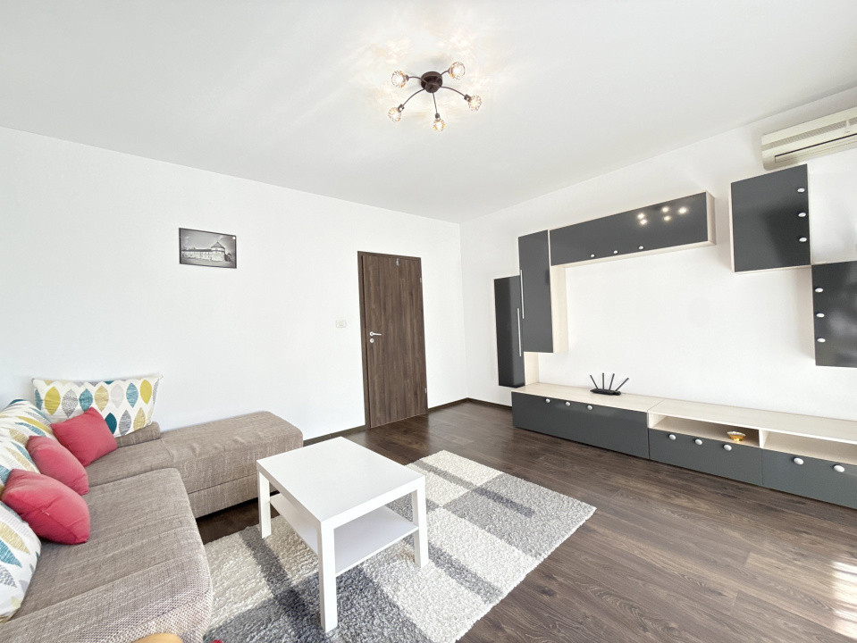 Apartament cu 2 camere de vanzare, zona Torontalului 8, foxfort.ro