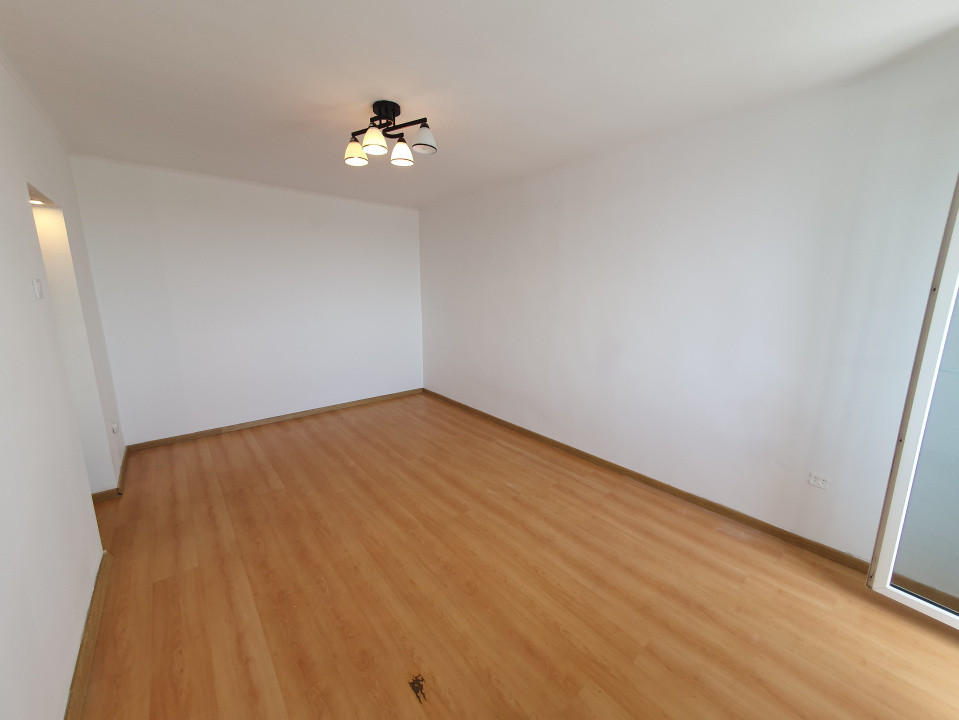 Apartament 3 camere decomandat, 65,3 mp - zona Calea Sagului 3, foxfort.ro