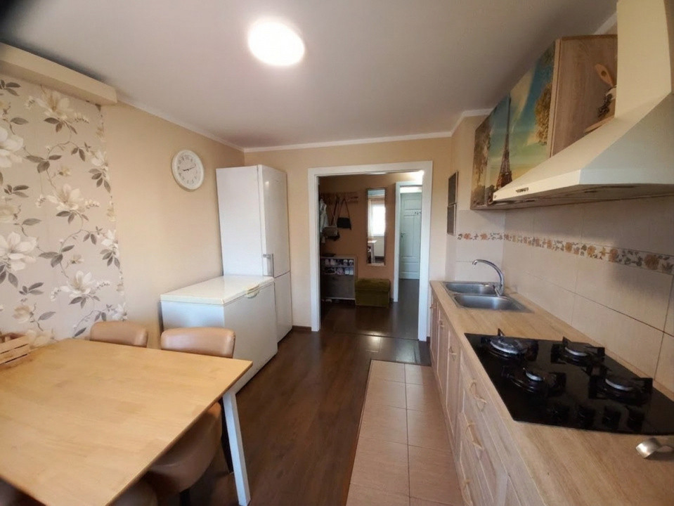 Apartament ideal pentru familie – 3 camere decomandat in Lipovei 6, foxfort.ro