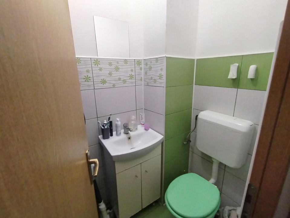 Apartament cu 3 camere de vanzare in zona Girocului 9, foxfort.ro