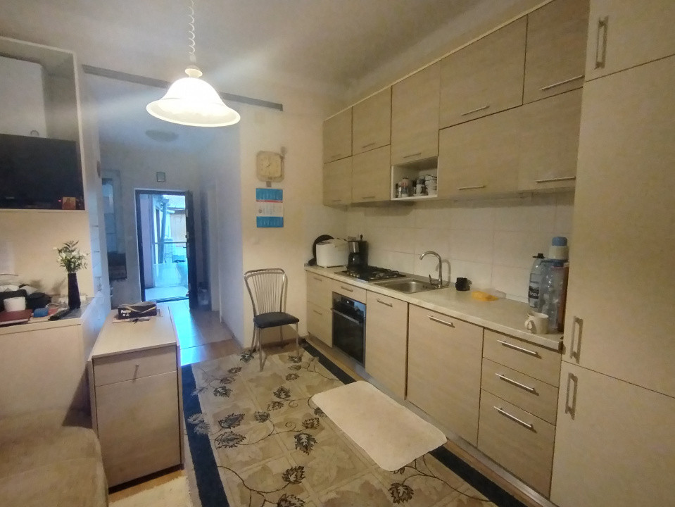 Apartament cu 2 camere de vanzare in zona Brancoveanu 1, foxfort.ro
