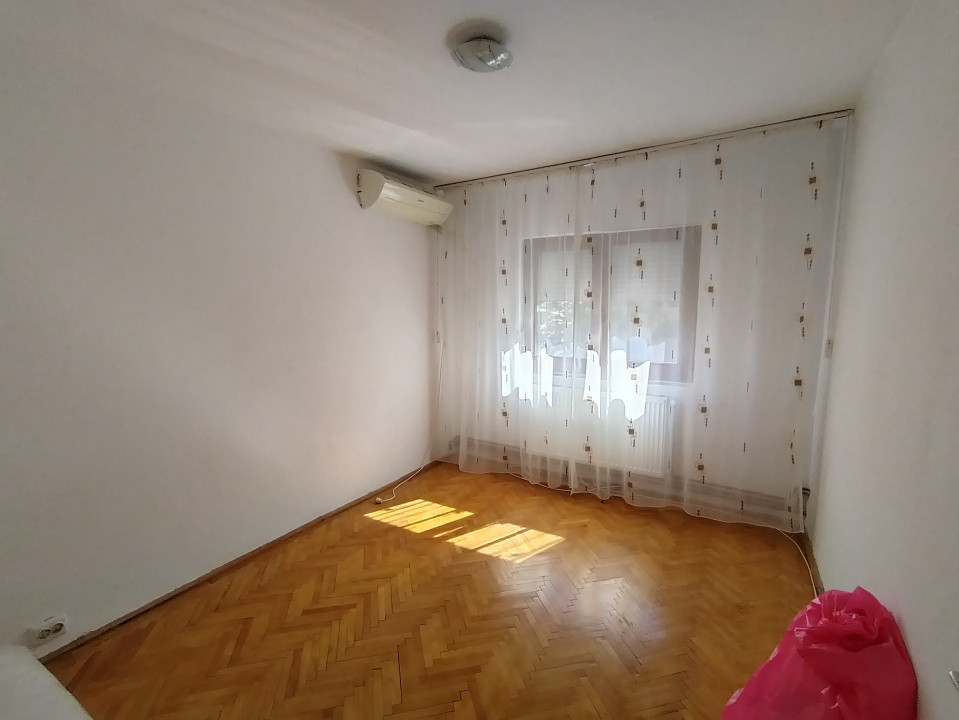 COMISION 0% Apartament cu 3 camere de vanzare in zona Soarelui 14, foxfort.ro