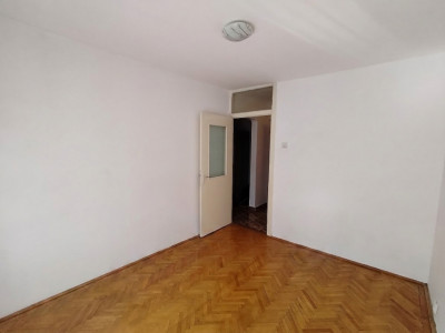 COMISION 0% Apartament cu 3 camere de vanzare in zona Soarelui imagine mica 12, foxfort.ro