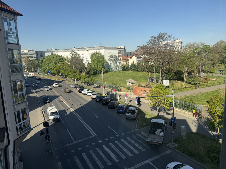 IN CENTRU- Apartament cu 3 camere - TIMISOARA-92 MP 2, foxfort.ro