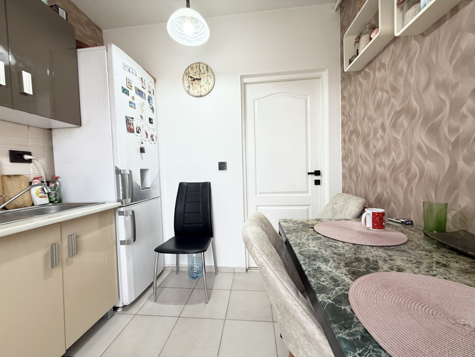 Apartament cu 2 camere + loc de parcare, de vanzare in Dumbravita 9, foxfort.ro