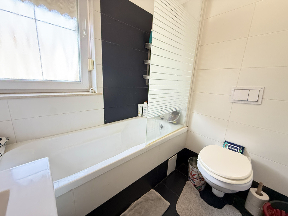 Apartament cu 3 camere + loc de parcare in zona Blascovici 5, foxfort.ro