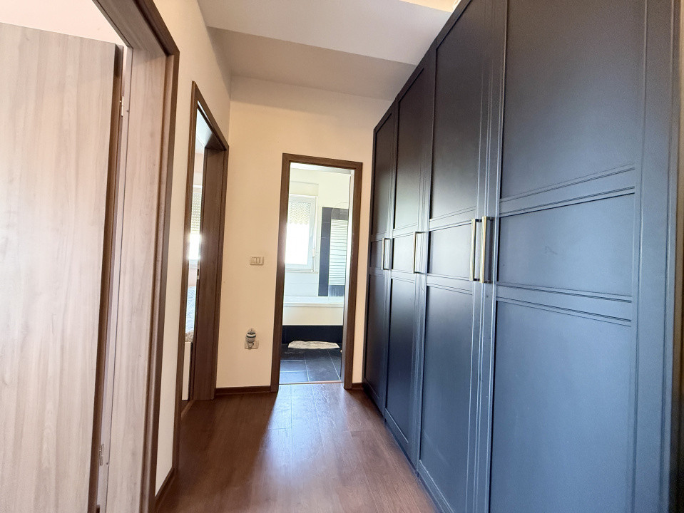 Apartament cu 3 camere + loc de parcare in zona Blascovici 7, foxfort.ro