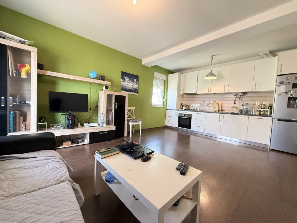 Apartament cu 3 camere + loc de parcare in zona Blascovici 13, foxfort.ro
