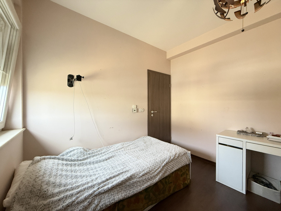 Apartament cu 3 camere + loc de parcare in zona Blascovici 25, foxfort.ro