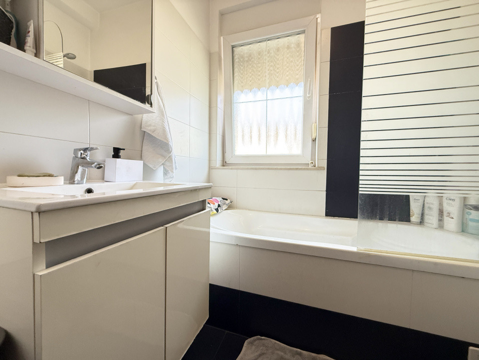 Apartament cu 3 camere + loc de parcare in zona Blascovici 29, foxfort.ro