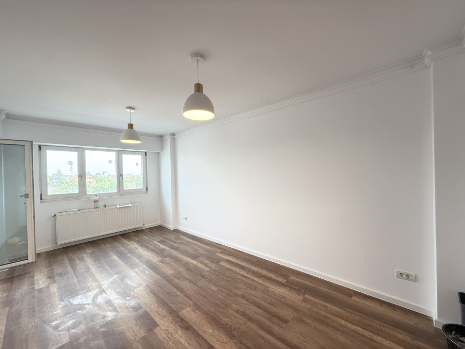 Apartament 4 camere, complet renovat de vanzare in zona Sagului 12, foxfort.ro