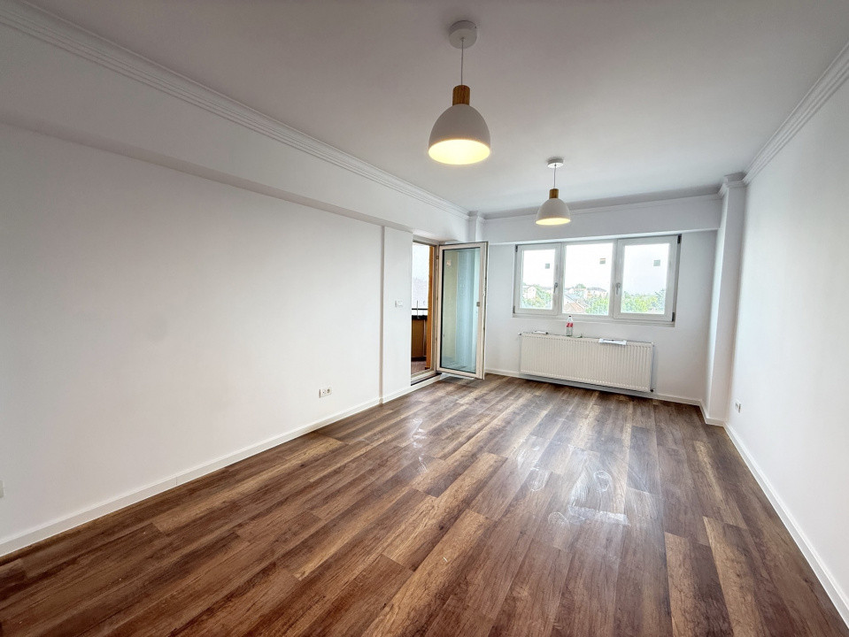 Apartament 4 camere, complet renovat de vanzare in zona Sagului 13, foxfort.ro