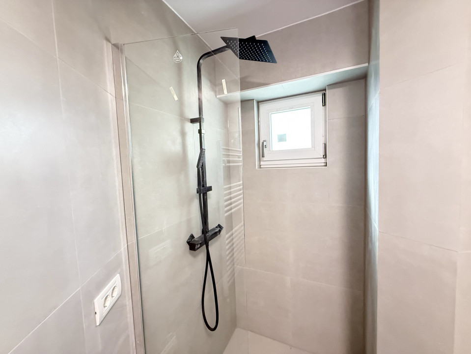 Apartament 4 camere, complet renovat de vanzare in zona Sagului 27, foxfort.ro