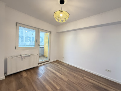 Apartament 4 camere, complet renovat de vanzare in zona Sagului imagine mica 20, foxfort.ro