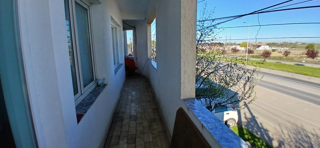 Pensiune de vanzare cu 14 camere, zona Mehala 8, foxfort.ro