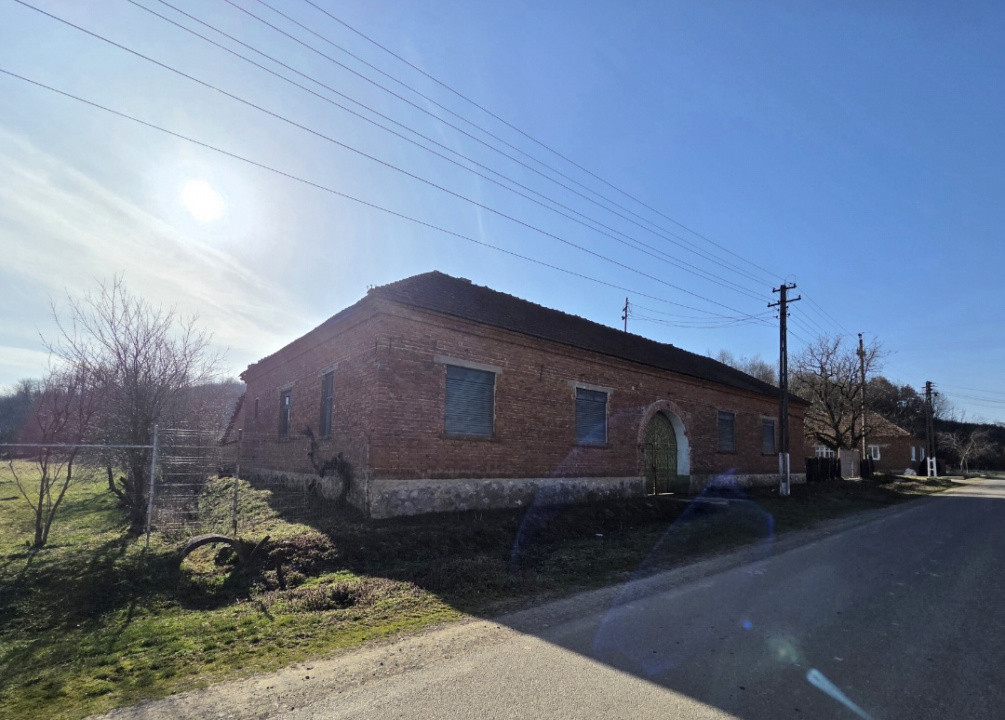 Casa individuala cu 1440 mp teren, 4 camere, Barzava, Lalasint 2, foxfort.ro