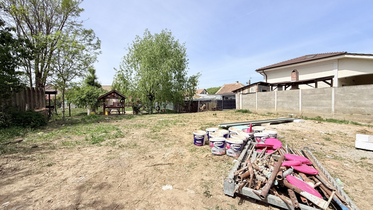 Duplex deosebit, 4 camere - toate utilitatile - Ghiroda 22, foxfort.ro