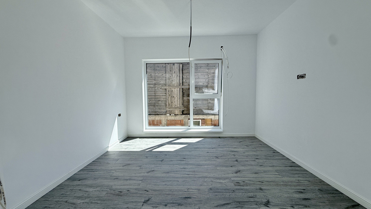 Duplex deosebit, 4 camere - toate utilitatile - Ghiroda 10, foxfort.ro