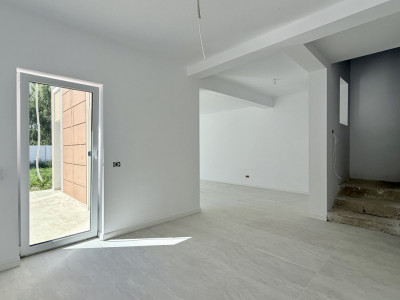 Duplex deosebit, 4 camere - toate utilitatile - Ghiroda imagine mica 6, foxfort.ro