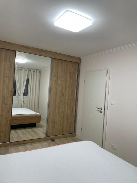 Apartament cu 2 camere de 48 mp - zona Medicina 7, foxfort.ro
