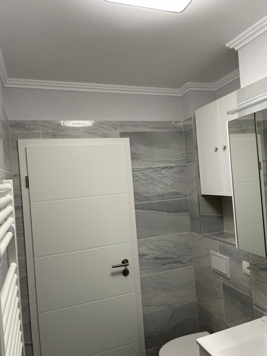 Apartament cu 2 camere de 48 mp - zona Medicina 8, foxfort.ro
