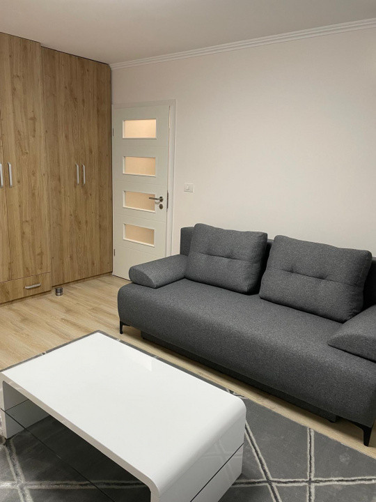 Apartament cu 2 camere de 48 mp - zona Medicina 15, foxfort.ro