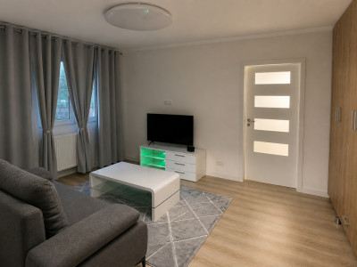Apartament cu 2 camere de 48 mp - zona Medicina imagine mica 2, foxfort.ro